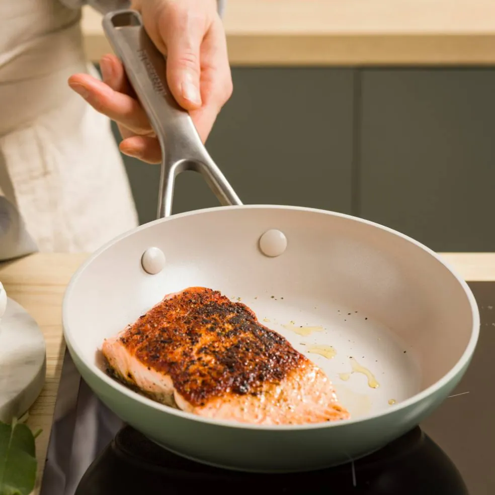 Advanced Hard Anodized stekpanna 28 cm, cardamom