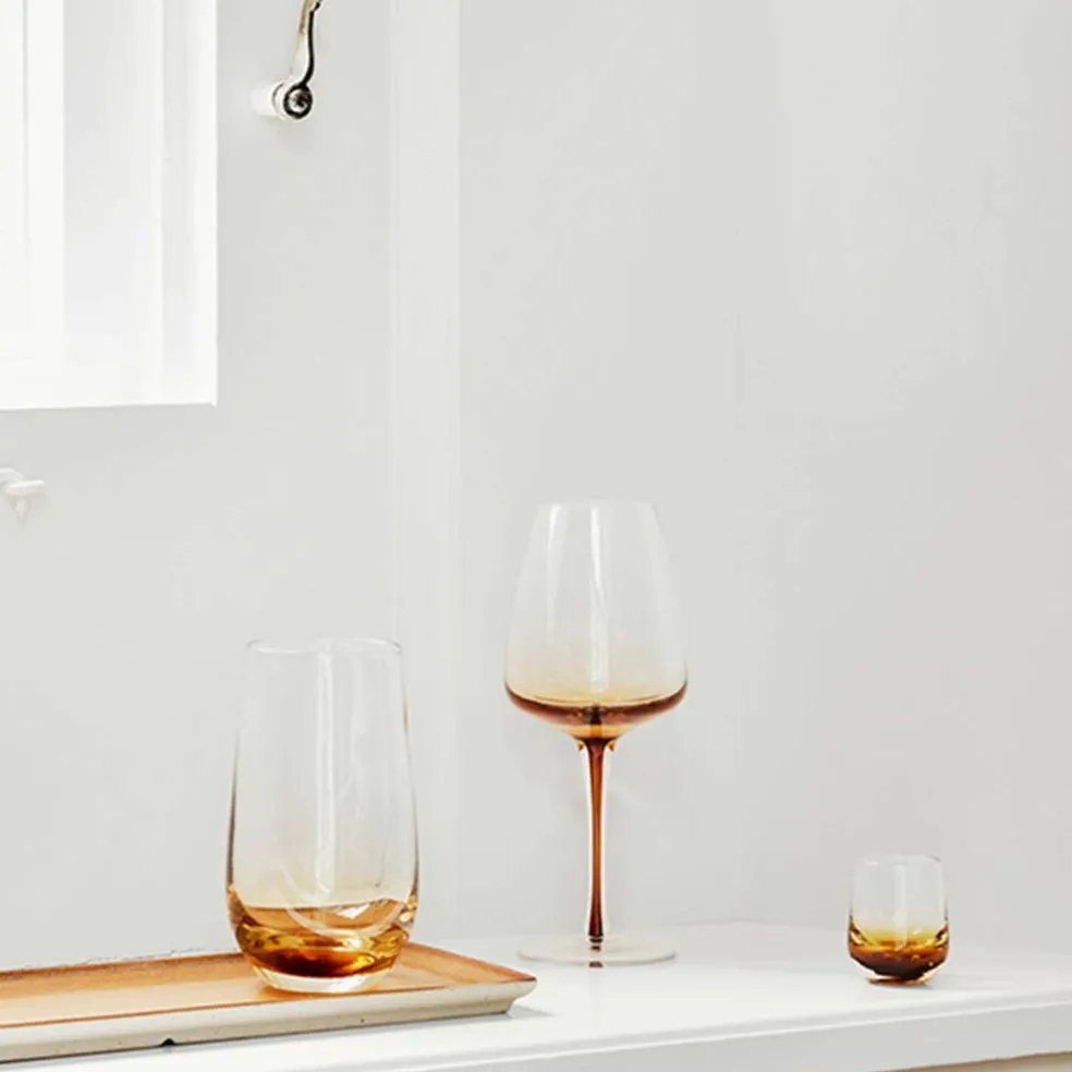 Amber' Munblåst vitvinsglas
