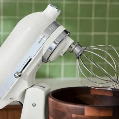 Artisan köksmaskin 4,7 liter med träskål i valnöt, porcelain