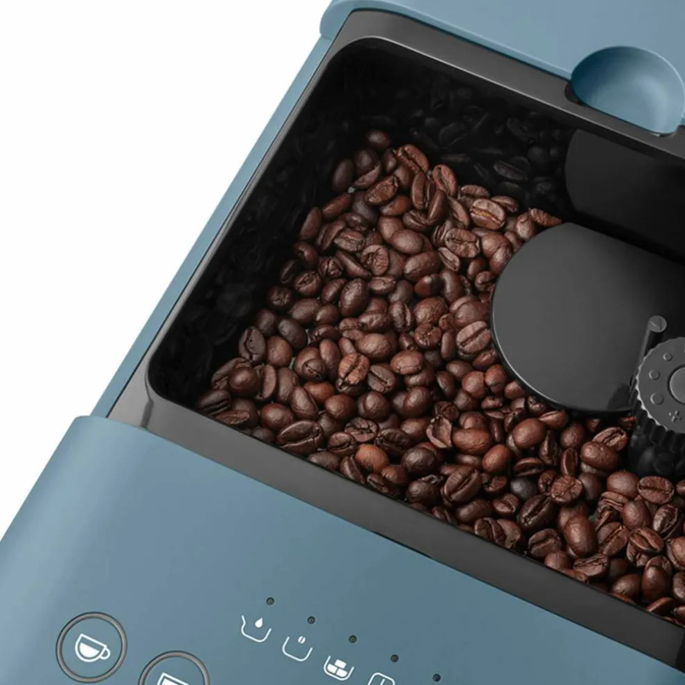 BCC13SBMEU helautomatisk espressomaskin med mjölksystem, stormblå