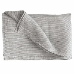 Bordsduk i linne 145x145 cm, pinstripe