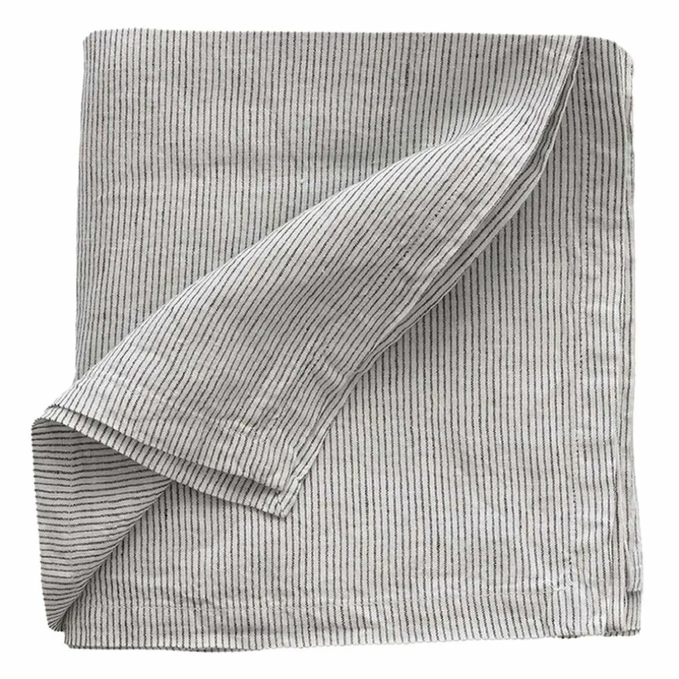 Bordsduk i linne 145x270 cm, pinstripe