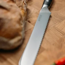 Brödkniv 23 cm, svart