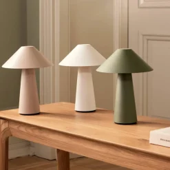 Cannes IP44 portabel bordslampa, grön
