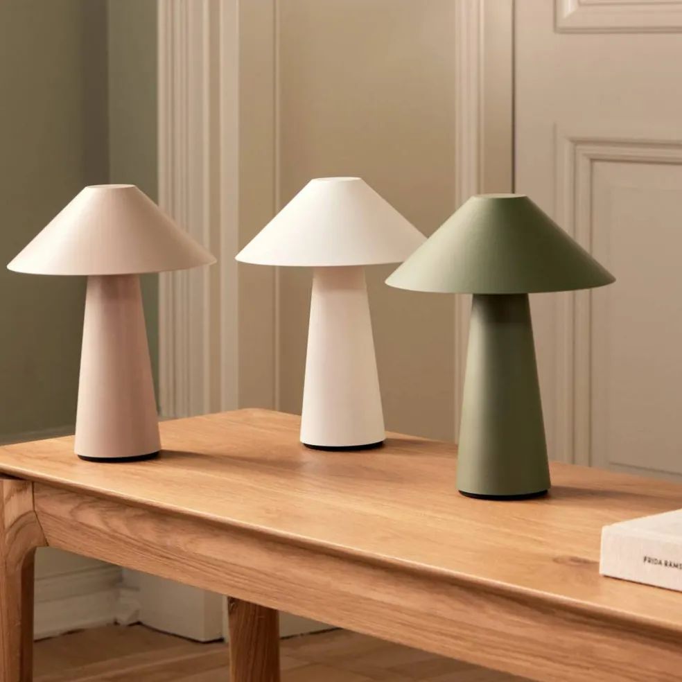Cannes IP44 portabel bordslampa, grön