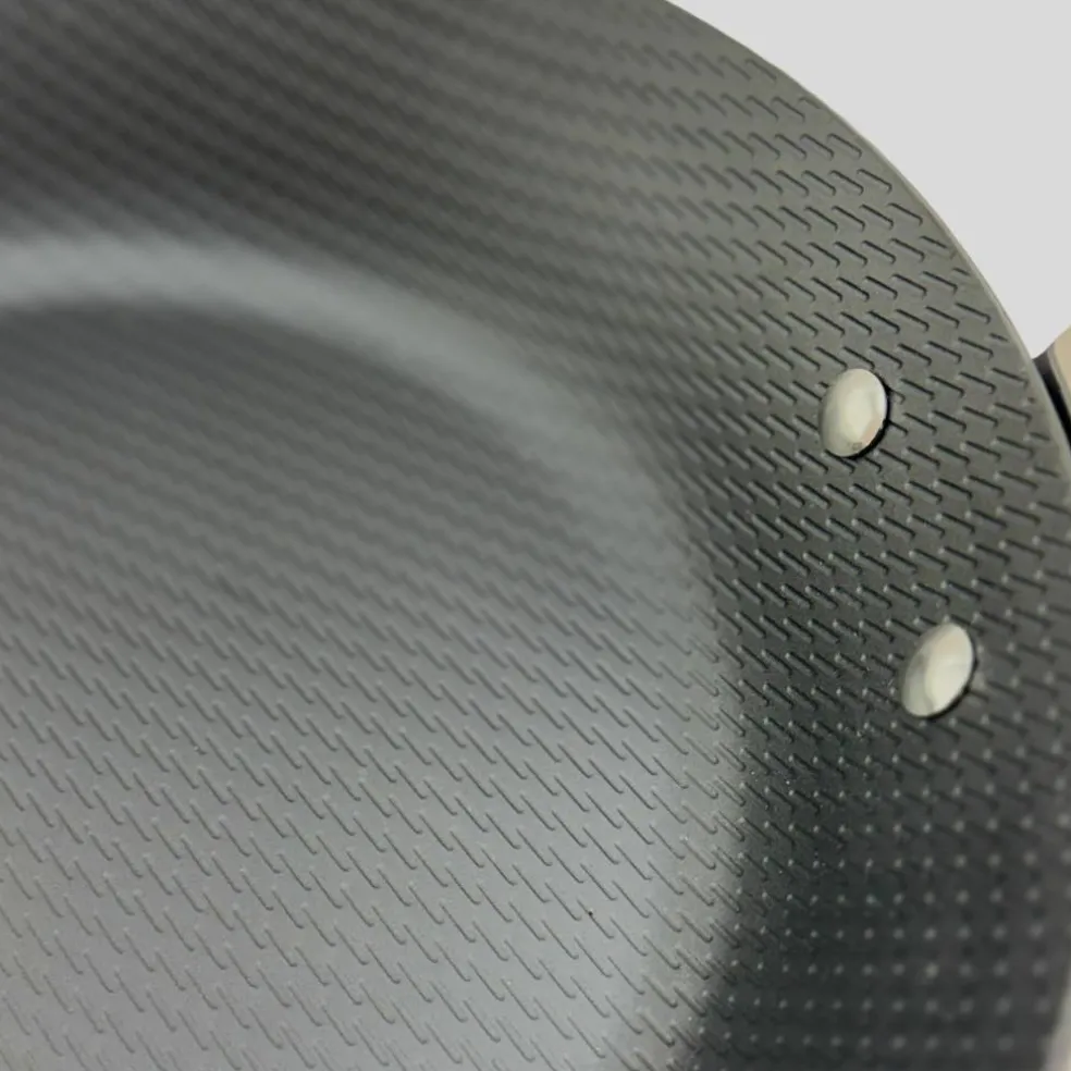 Carbon kolstålspanna 30 cm