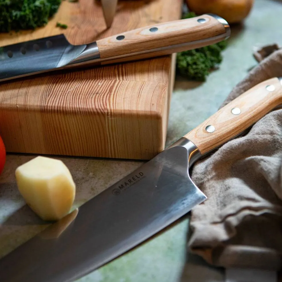 3 delar, Knivset