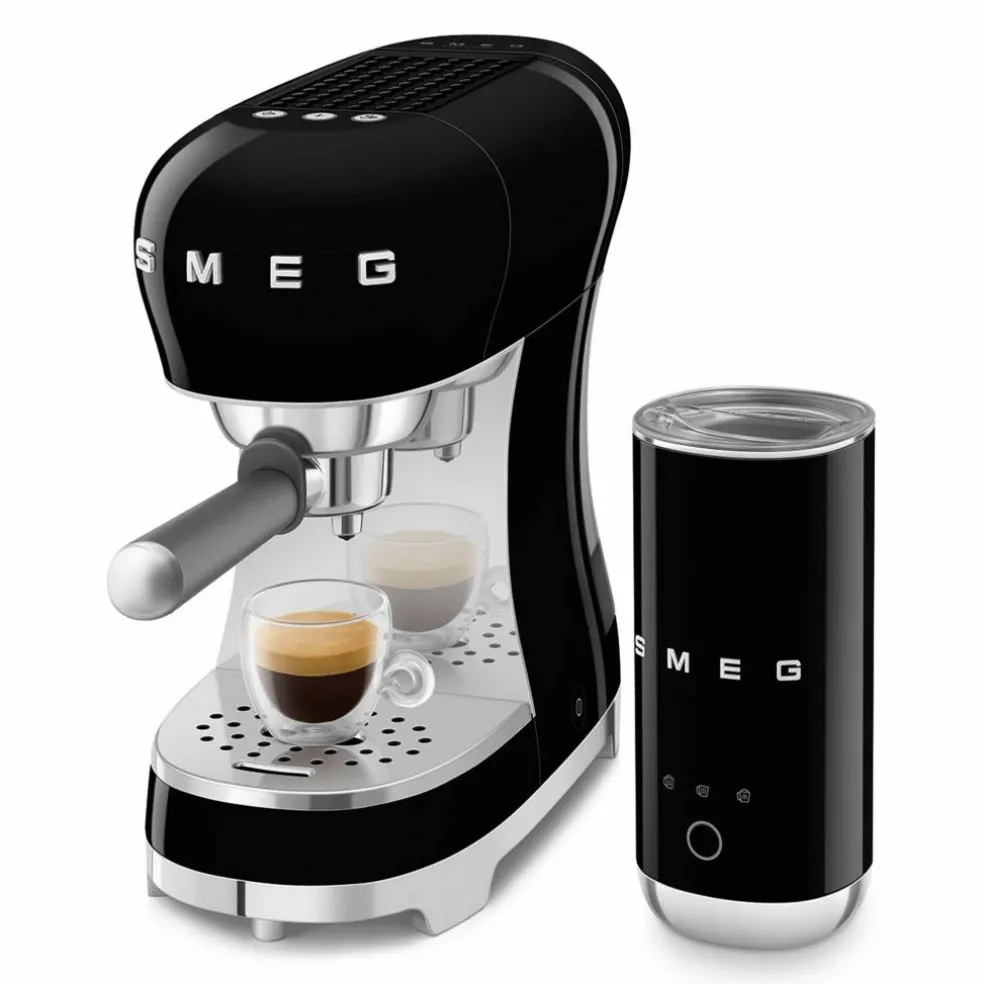 ECF12CREU manuell espressomaskin med mjölkskummare, creme