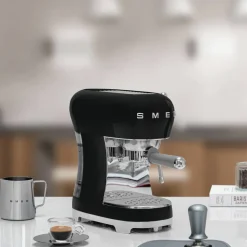 ECF02 Espressomaskin, pastellgrön