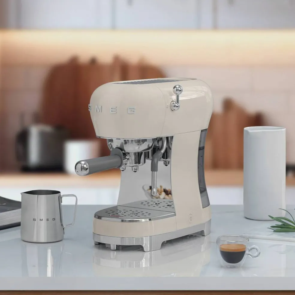 ECF02 Espressomaskin, pastellgrön