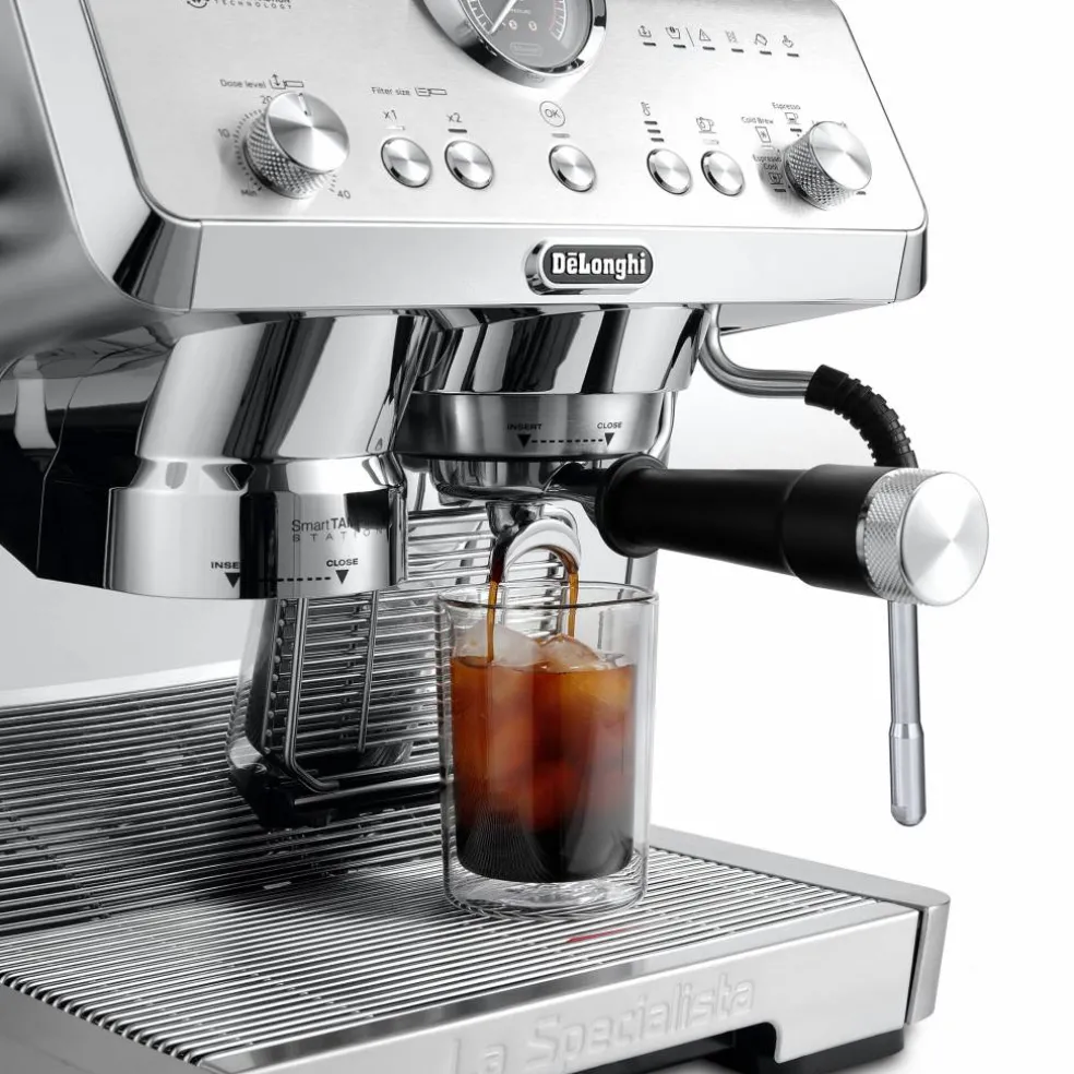 EC9555.M Espressomaskin med kvarn
