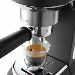 EC685.W Espressomaskin Vit