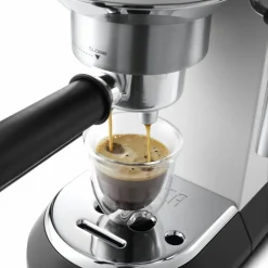 EC685.W Espressomaskin Vit