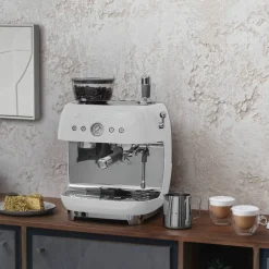 EGF03 Manuell espressomaskin, pastellgrön