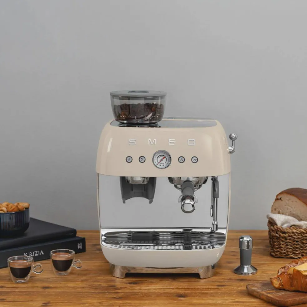 EGF03 Manuell espressomaskin, svart