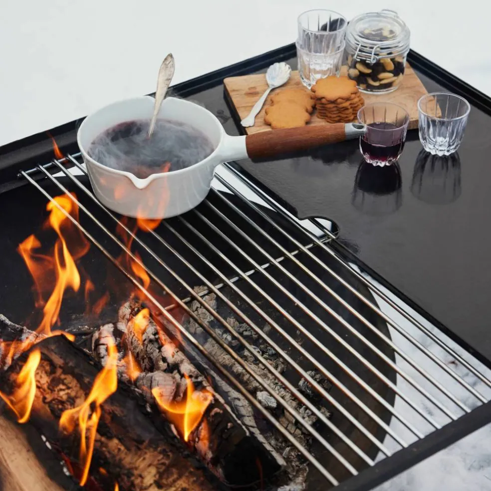 Eldstad med grillgaller