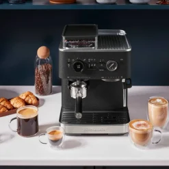 Espressomaskin med kaffekvarn, candy apple