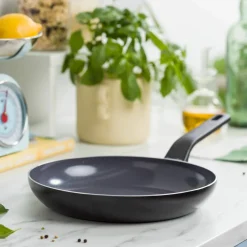 Essence stekpanna 30 cm, svart