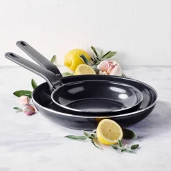 Essence stekpanneset 20 + 28 cm, svart