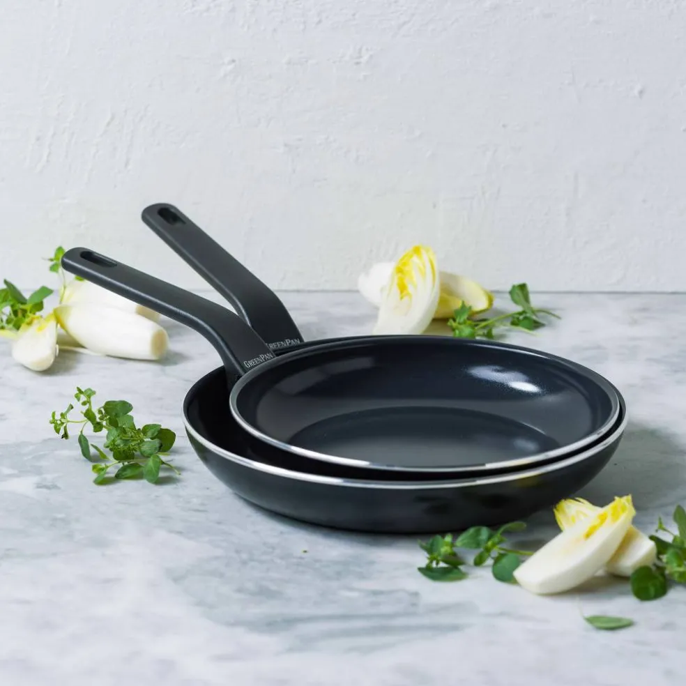 Essence stekpanneset 20 + 28 cm, svart