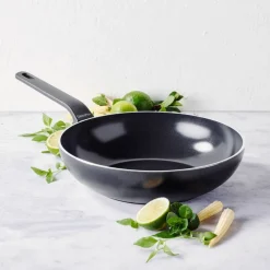 Essence wokpanna 28 cm, svart