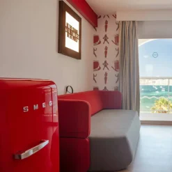 FAB10ROR6 kylskåp med frysfack, pastellblå