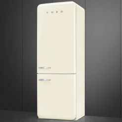 FAB38RRD6 högerhängd kyl/frys 70 cm, röd