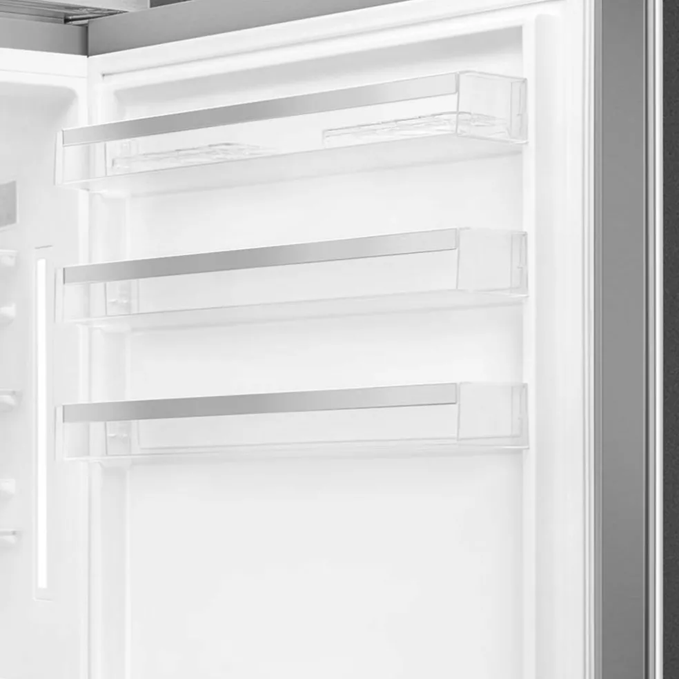 FA3905RX6 högerhängd kyl/frys 70 cm, rostfritt stål
