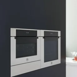 FMOD4077MTB3 Modern kombiugn med mikrovågsfunktion, svart glas