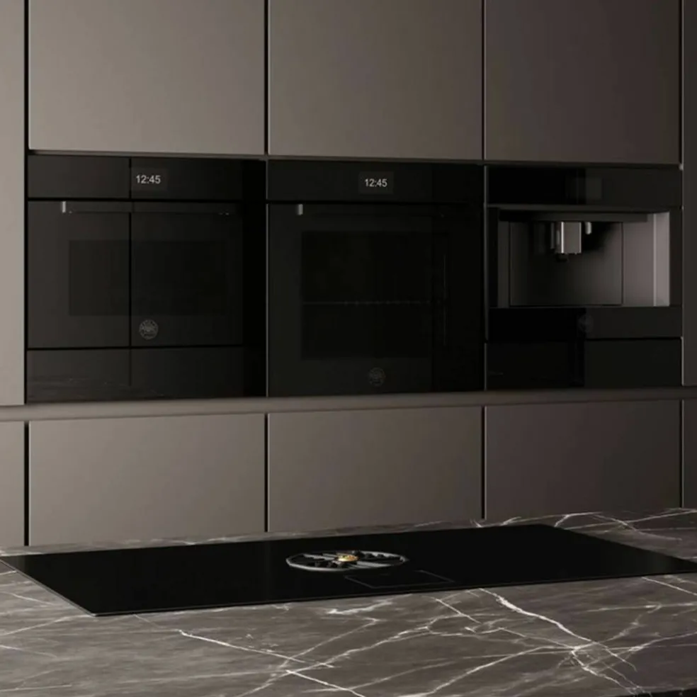FMOD4077MTB3 Modern kombiugn med mikrovågsfunktion, svart glas