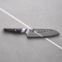 Iki Santoku kockkniv 18 cm