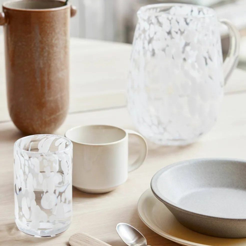 Karaff, white