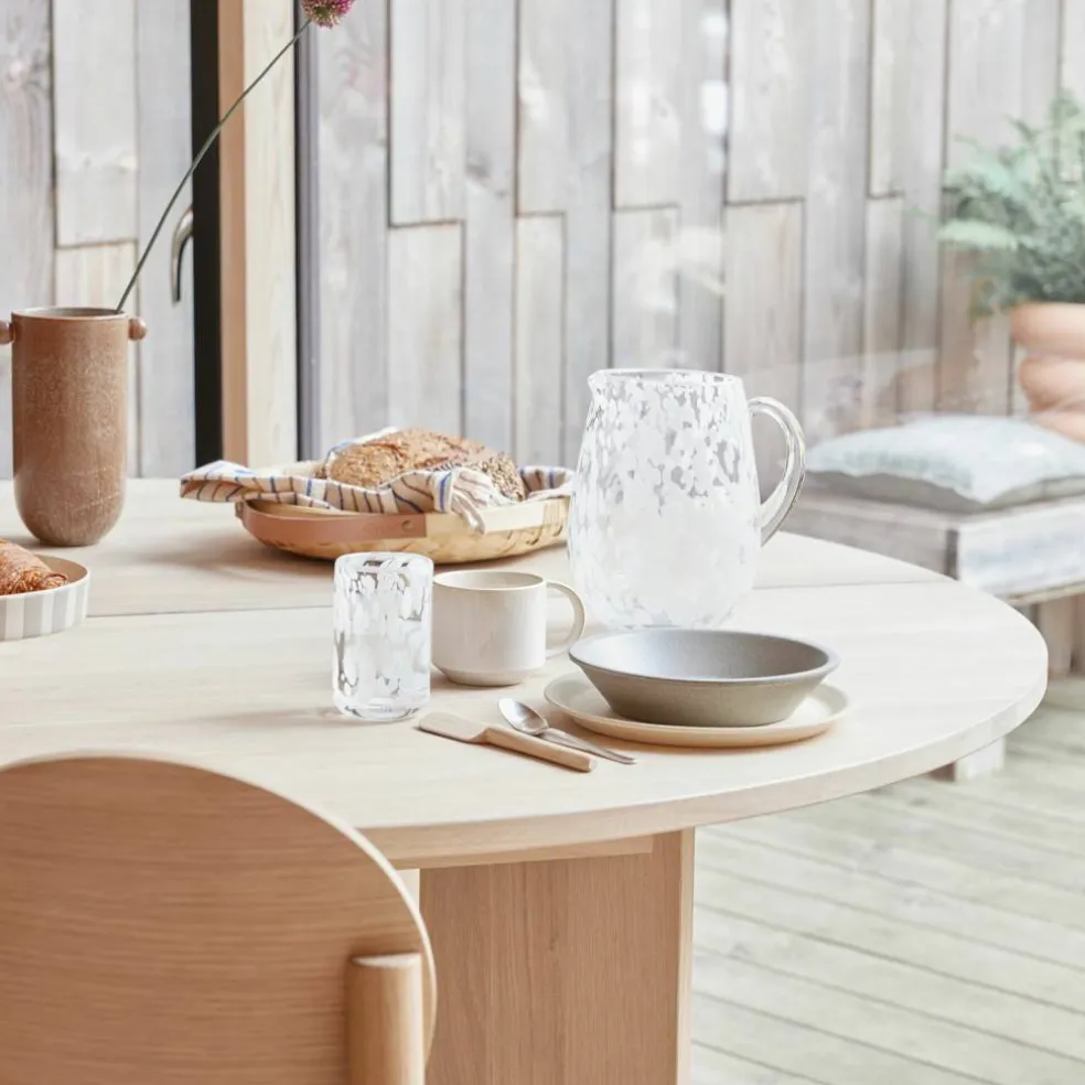 Karaff, white