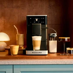 KF4 FA helautomatisk espressomaskin, porslinsvit