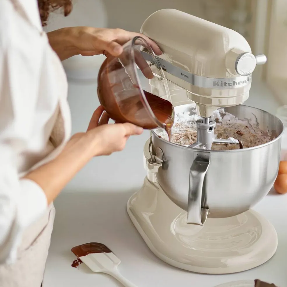 5KSM60SPX köksmaskin med lyftarm 5,6 liter, almond cream