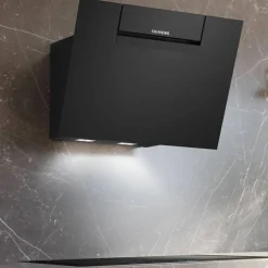 LC67KFN60 iQ300 vägghängd köksfläkt