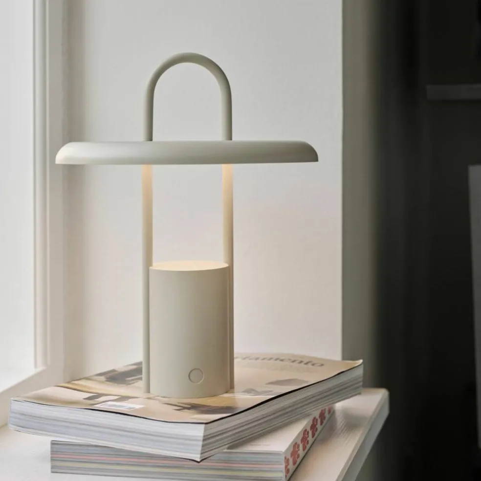 LED-lampa, svart