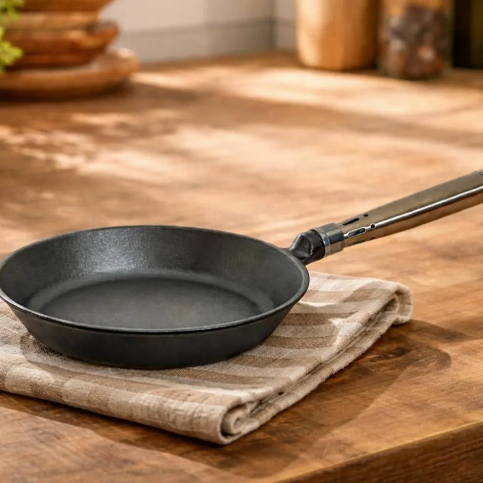 Maestro gjutjärnsstekpanna med utsvängd kant 18 cm