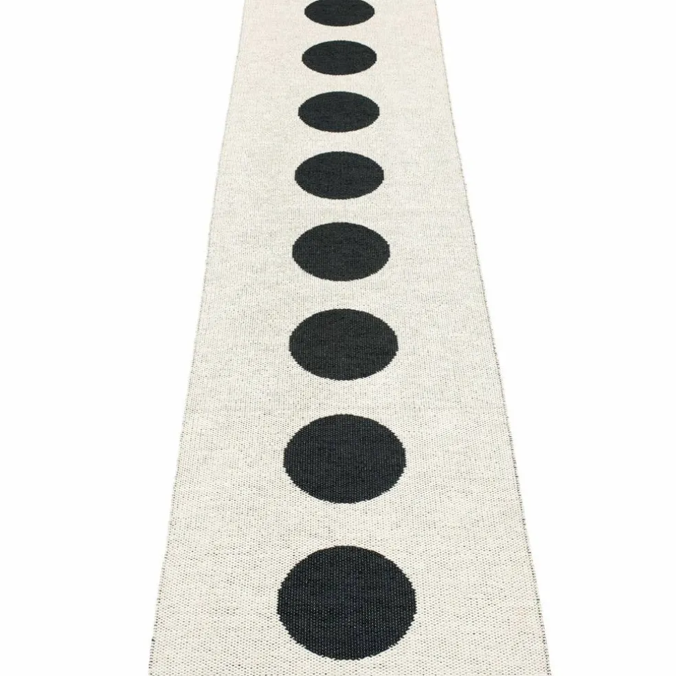 Matta Vera, 70 x 150 cm, black/vanilla