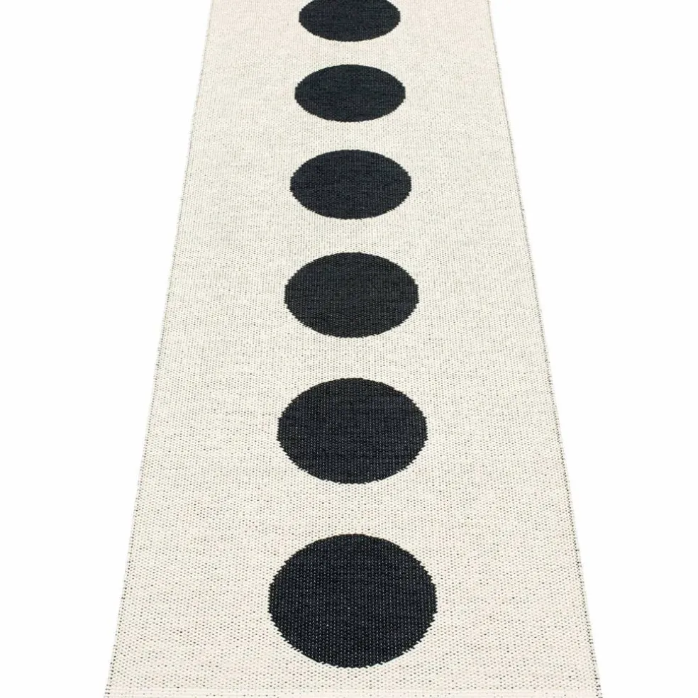 Matta Vera, 70 x 300 cm, black/vanilla
