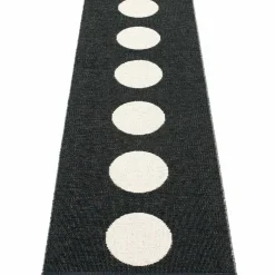 Matta Vera, 70 x 225 cm, black/vanilla