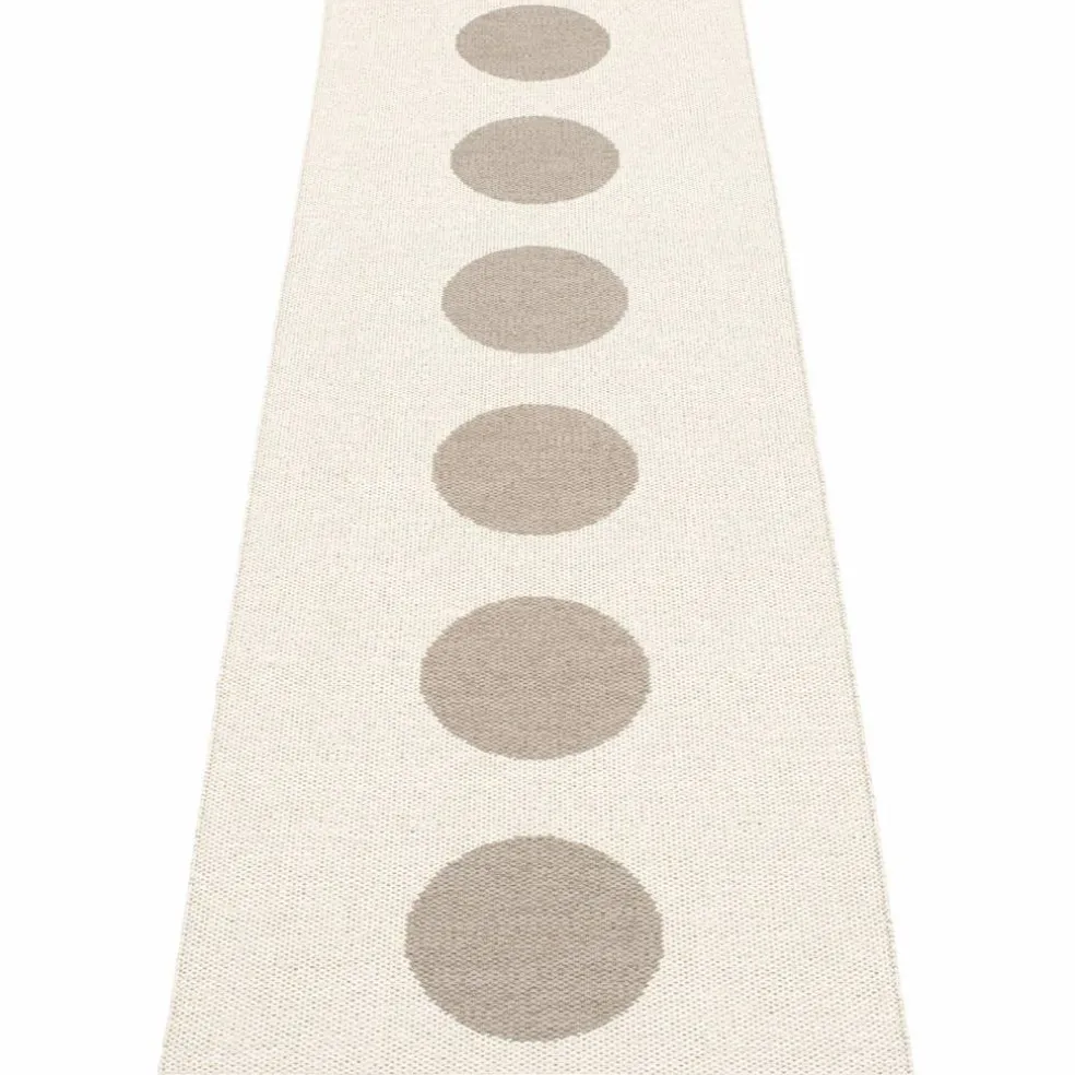 Matta Vera, 70 x 225 cm, mud/vanilla
