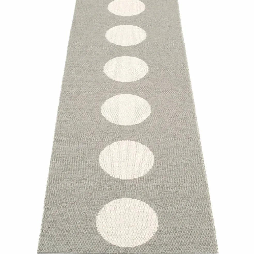 Matta Vera, 70 x 150 cm, warm grey/vanilla