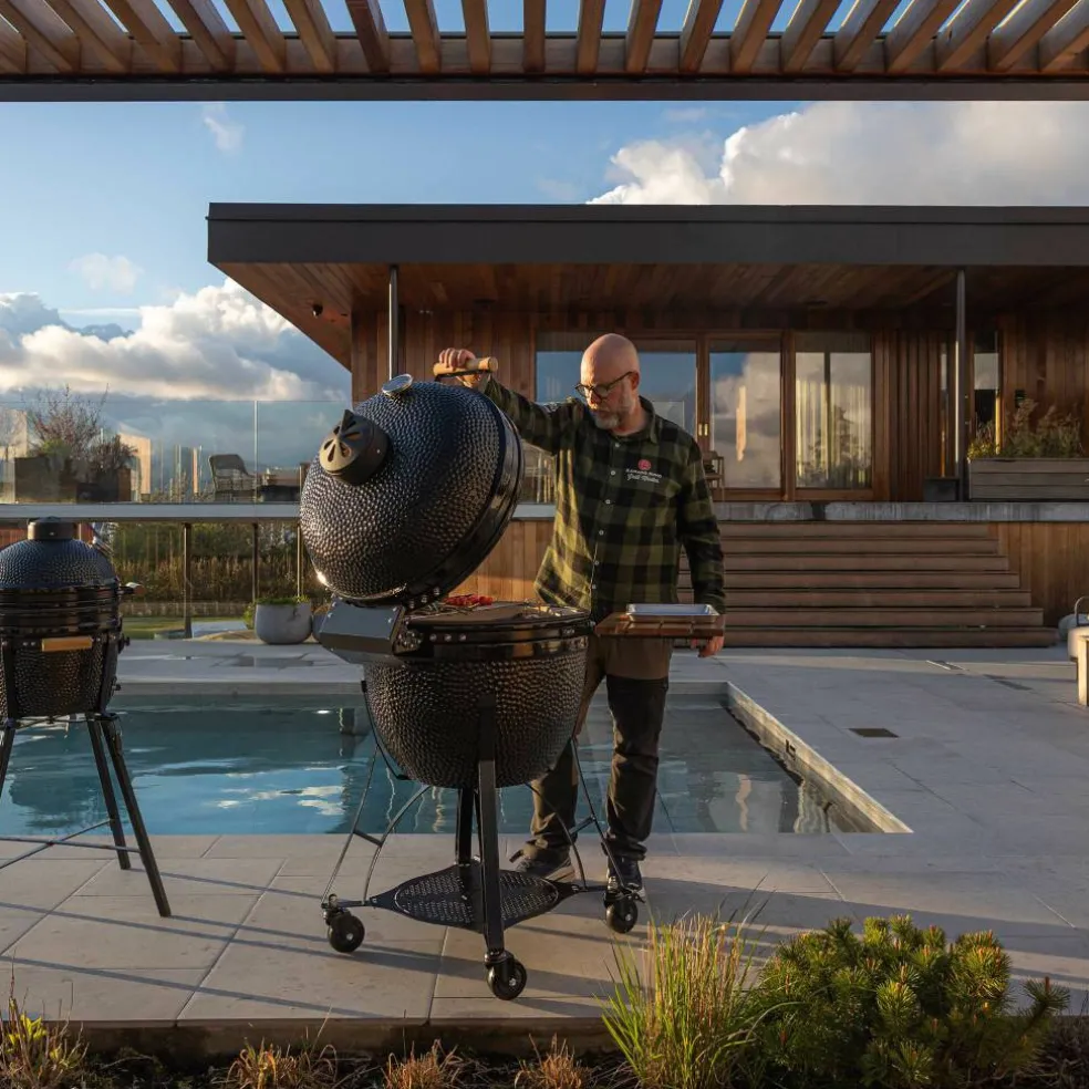 Maxi Gen 2 kamadogrill med Grillmästarens rotisserie, grön