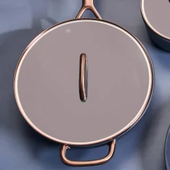 Milano traktörpanna med glaslock 28 cm, svart