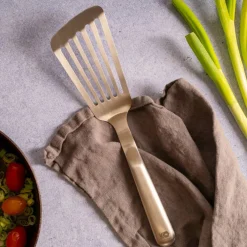 Perforerad stekspade 31 cm, rostfritt stål