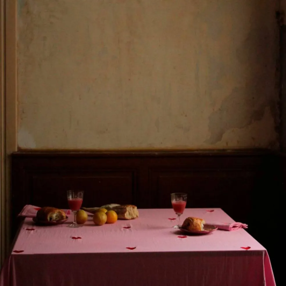 Pink Hearts bordsduk 330x145 cm, rosa