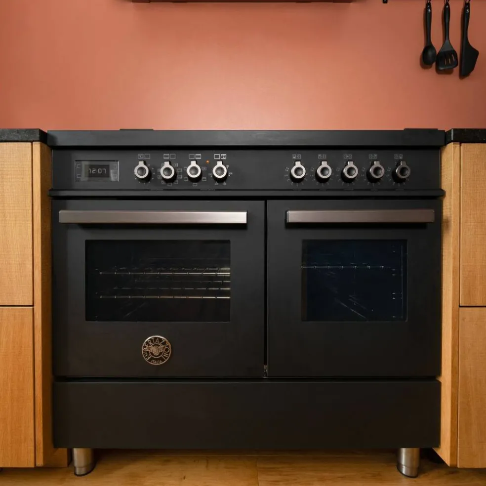 PRO105I2ECAT Professional induktionsspis med dubbelugn, 100 cm, svart
