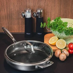 Santo sautépanna med lock 28 cm