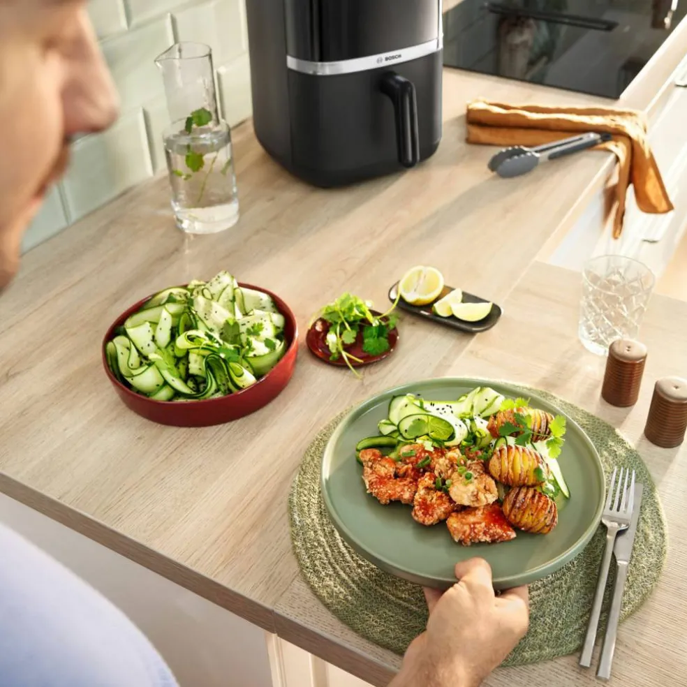 Serie 4 airfryer 6,1 liter, svart